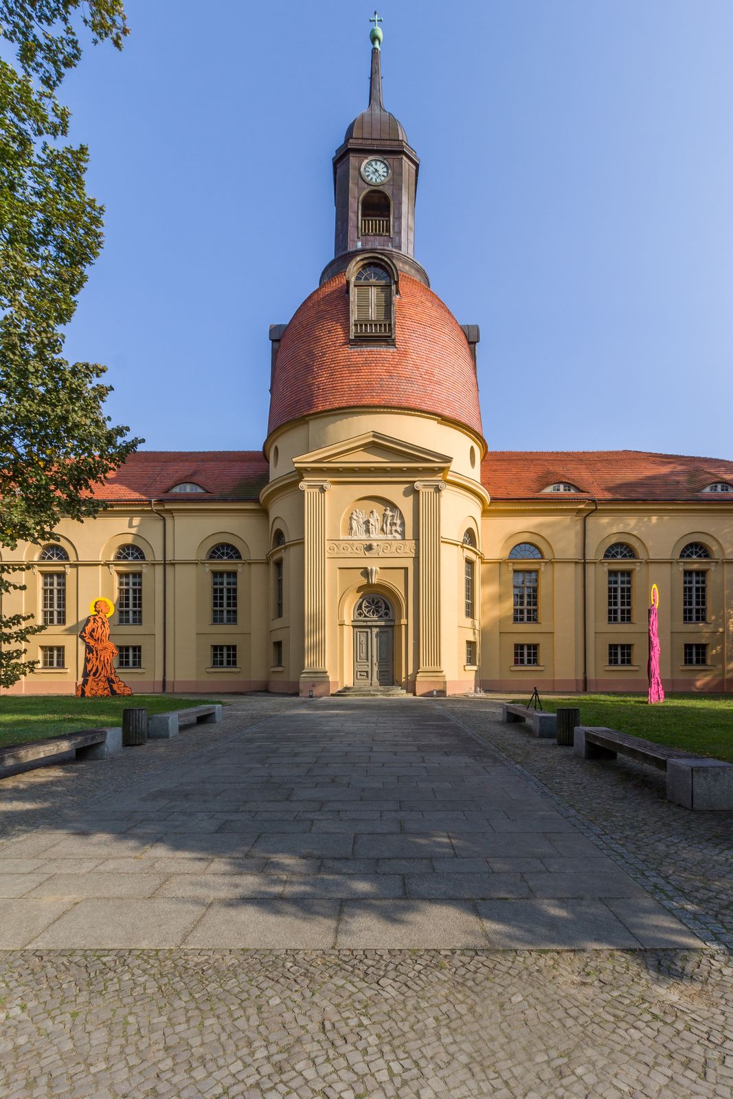Neuruppin-Pfarrkirche-Portal